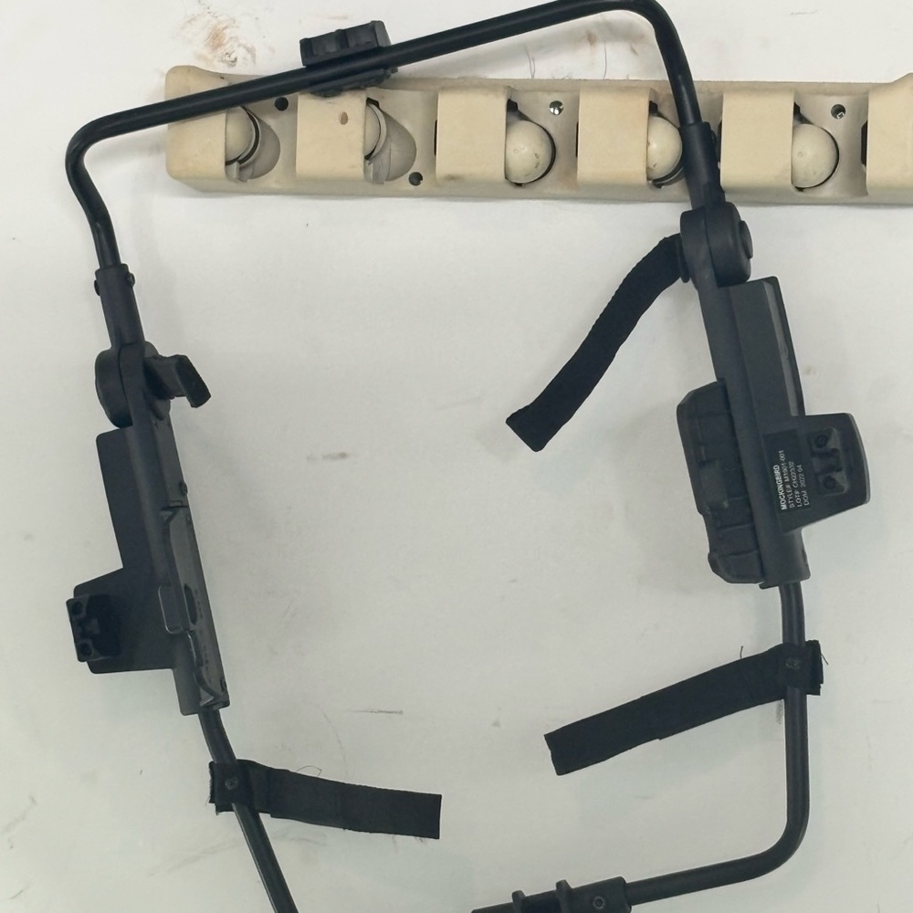 Britax B-Safe car seat adapter for Mockingbird Stroller